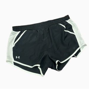 Under Armour Black White Running Shorts with Pockets, Mesh Sides, Lining size M